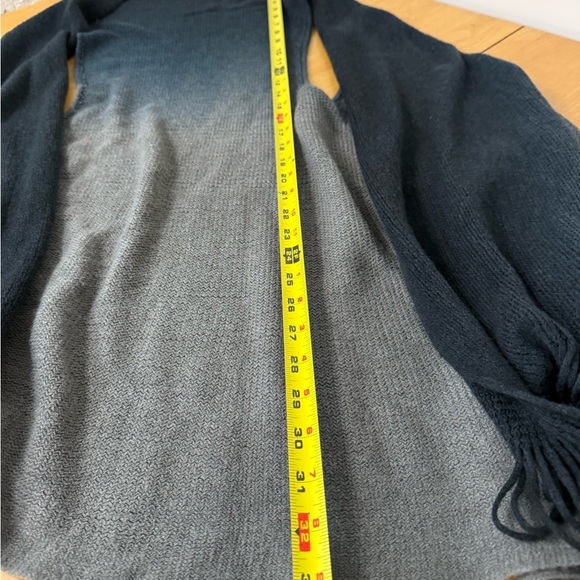 A&O International Women’s Gray/black Cardigan Large - Picture 5 of 8